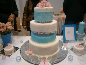 Svatební dort s krajkou