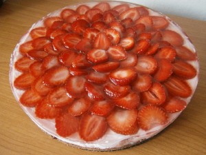 jahodový koláč s tvarohovým  krémem